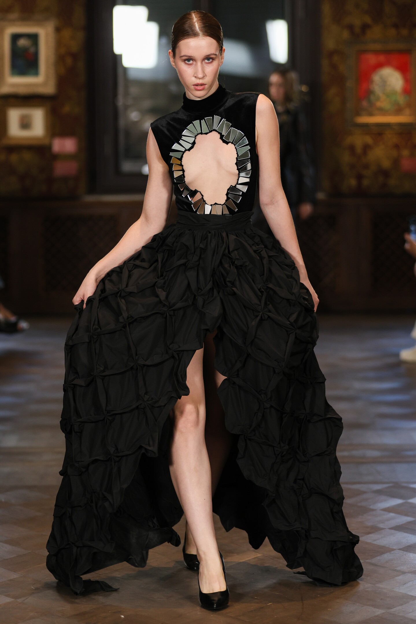 w_ss26_anastasiia_navrotska_catwalk_credits_andriy_-sokolov-3.B9hx.jpg