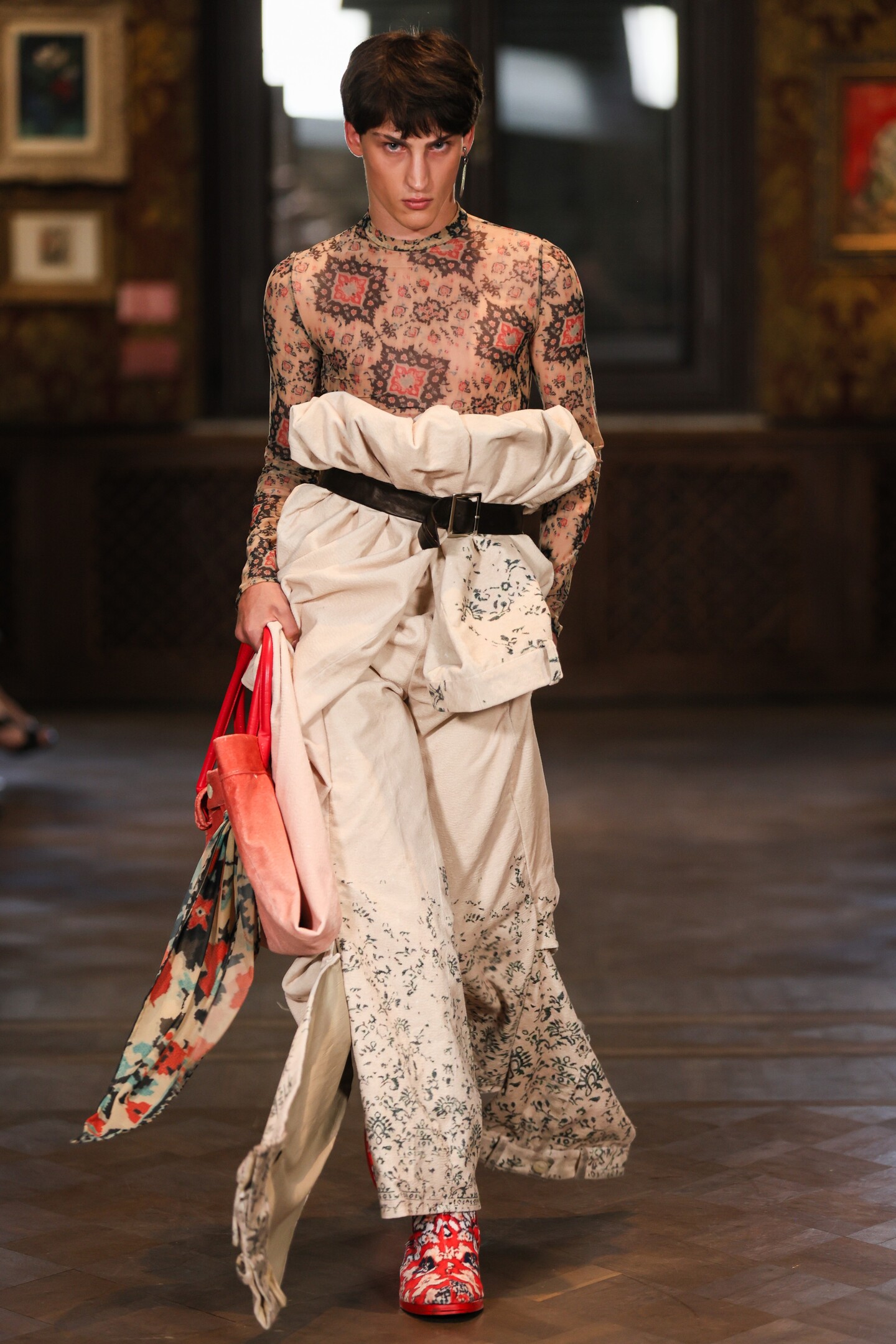 w_ss26_yelyzaveta_dimitriieva_catwalk_credits_andriy_-sokolov-3.B9Fx.jpg